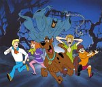 Turma do Scooby Doo fugindo de um fantasma