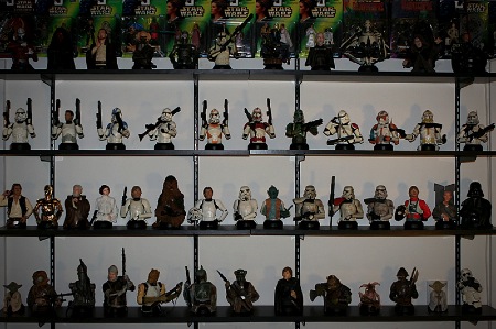 Um pedaço da coleção de bonecos de Star Wars